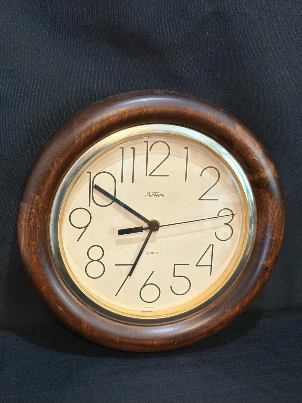 vintage Mid century Modern 11” Sunbeam round wooden wall clock works!